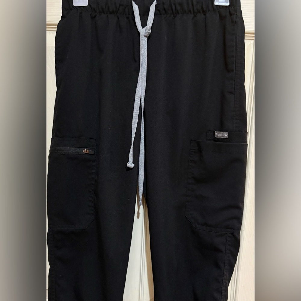 Black Niaahinn  Scrubs 2 piece Set with Light Gray Stitching and joggers XS - Picture 8 of 16